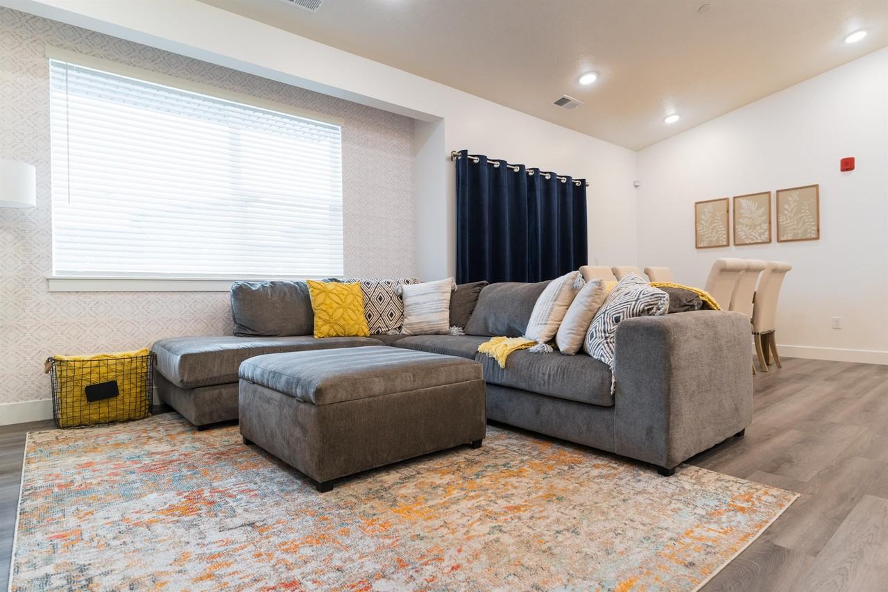 459 W 15 S D 303 #1 - Photo 2 of 50