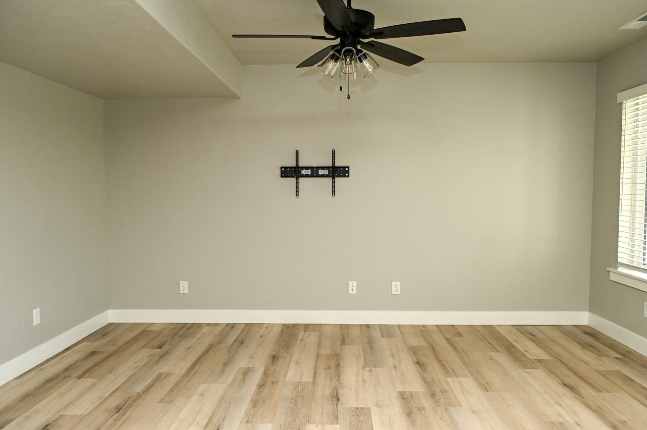2221 S 1180 W #1 - Photo 4 of 22