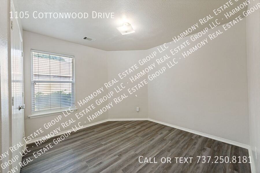 1105 Cottonwood Dr - Photo 6 of 12