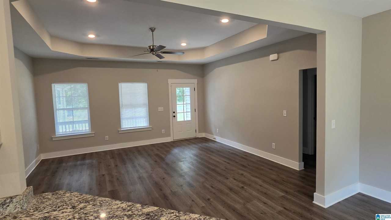1865 Deborah Dr - Photo 3 of 13