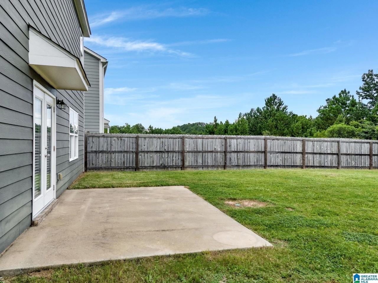 40 Cambridge Way - Photo 6 of 28