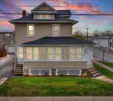 featured image of 401 W Elm St