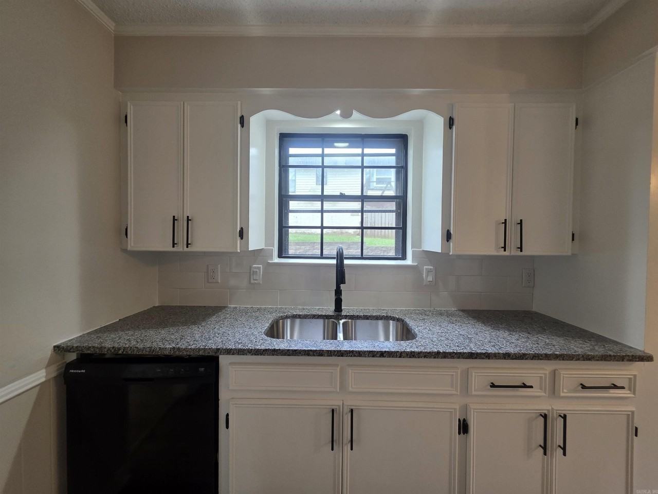 12320 Shawnee Forest Dr - Photo 5 of 20