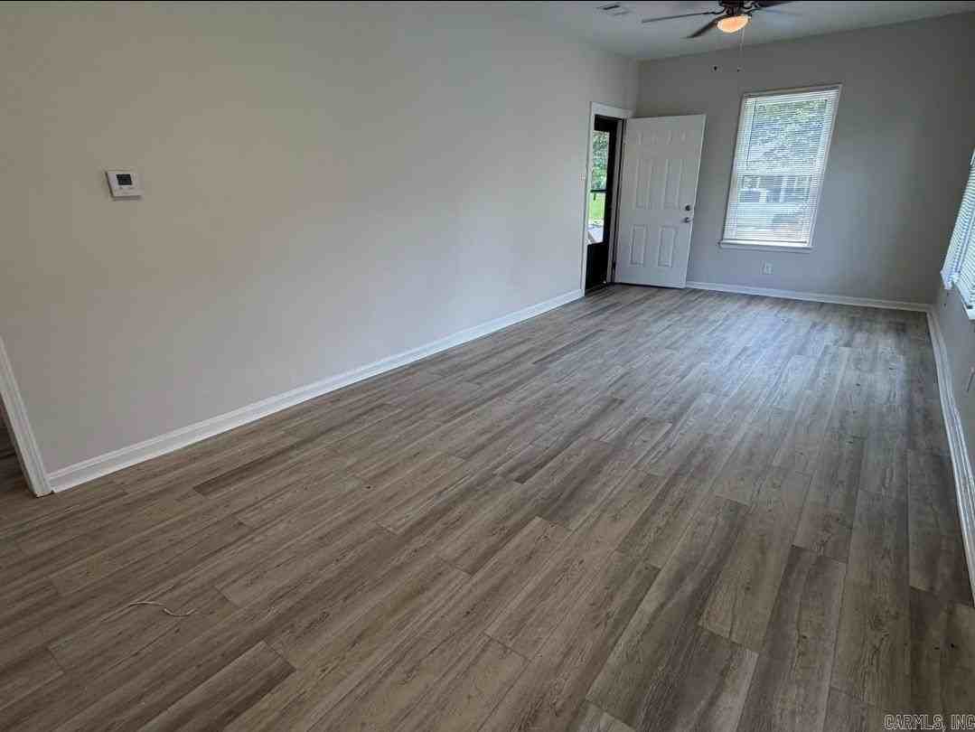 2205 S Martin St - Photo 2 of 9