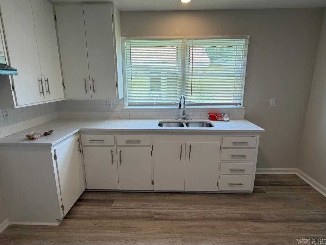 2205 S Martin St - Photo 3 of 9