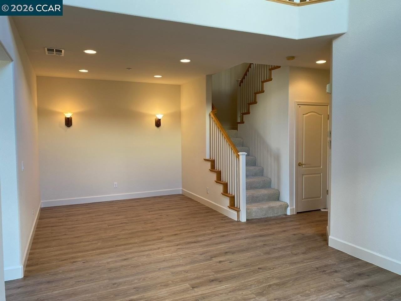 171 Shadowhill Cir - Photo 6 of 40