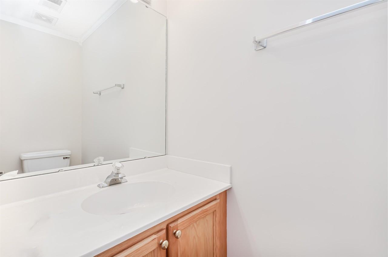 3555 Crepe Myrtle Ct - Photo 4 of 24