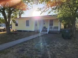 featured image of 133 E Vanderbilt Dr