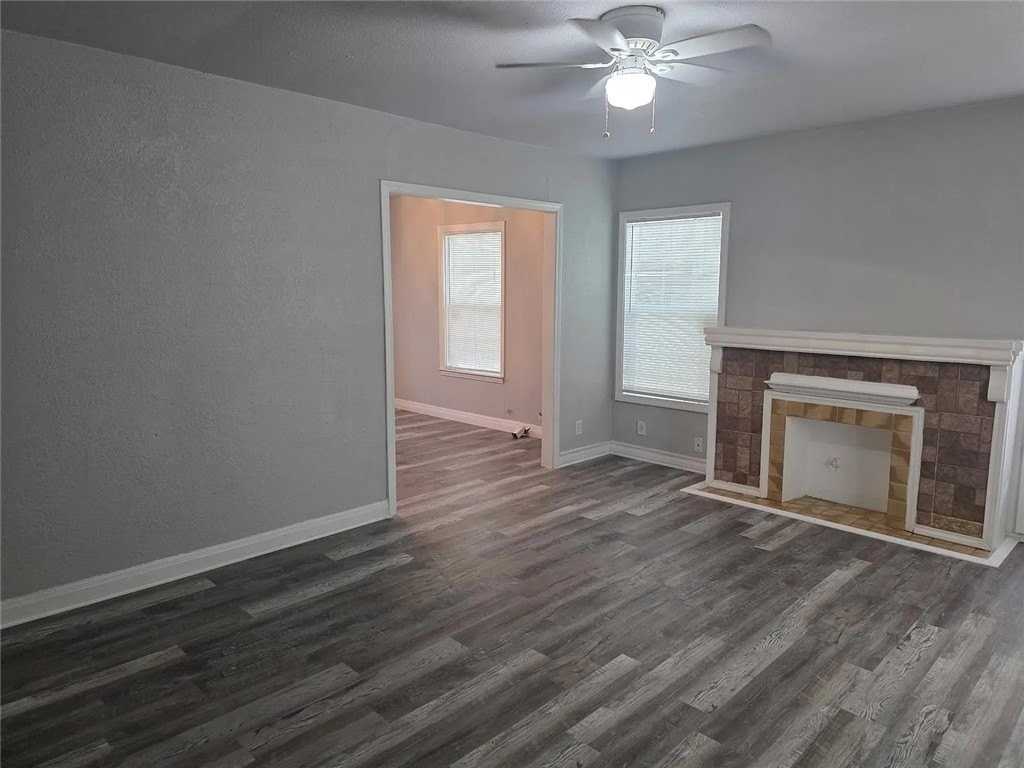 133 E Vanderbilt Dr - Photo 4 of 15