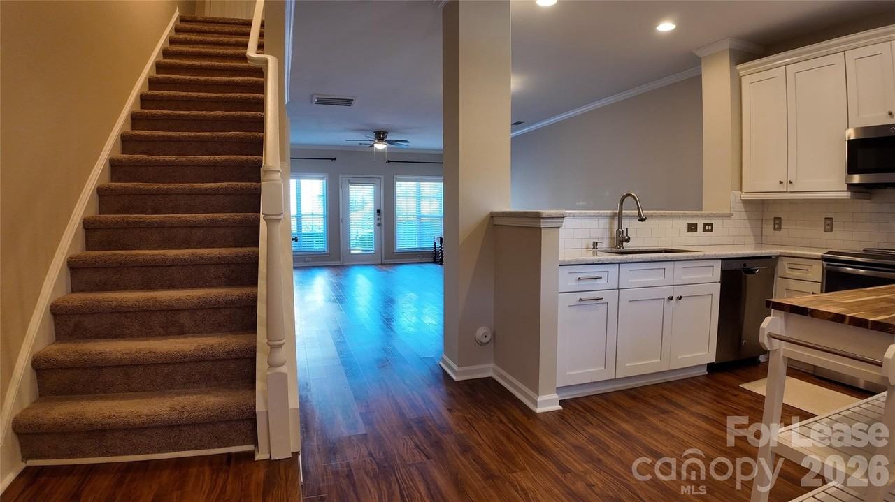 514 Jetton St - Photo 4 of 35