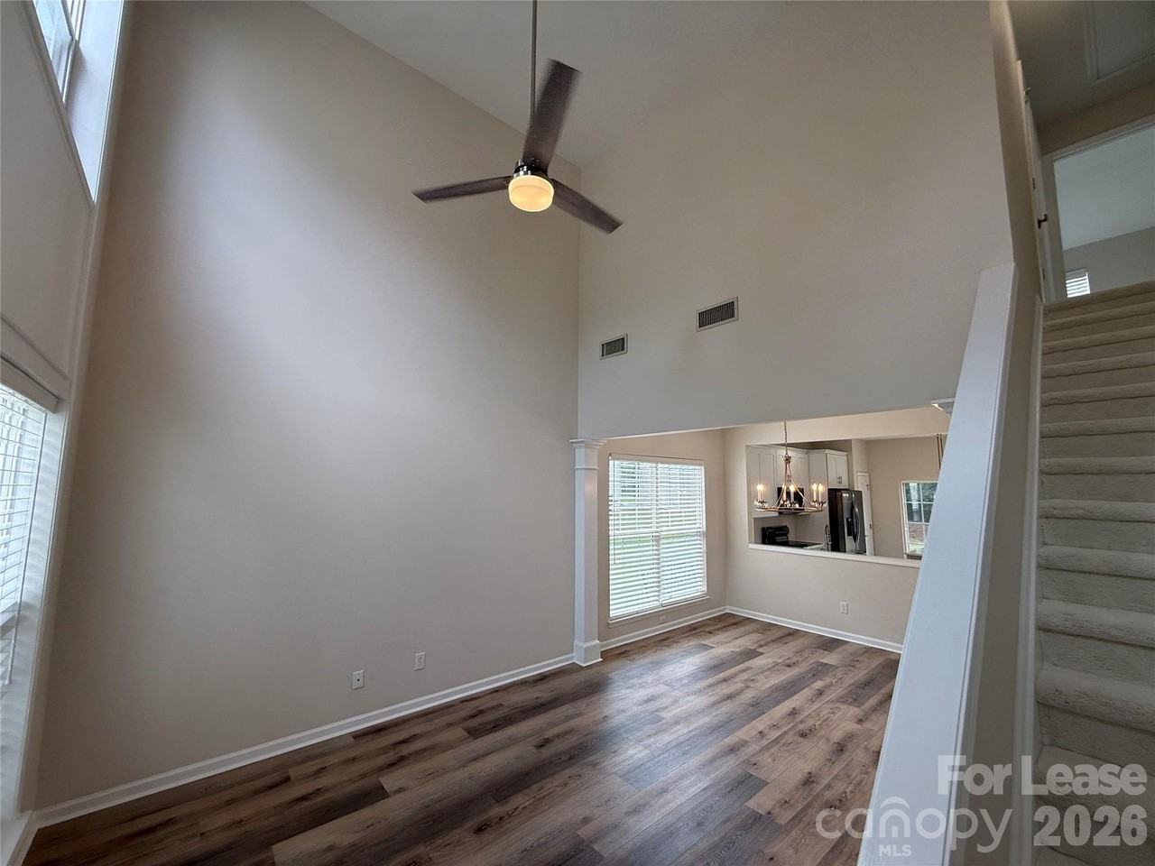3404 Laurenhurst Ln - Photo 2 of 24