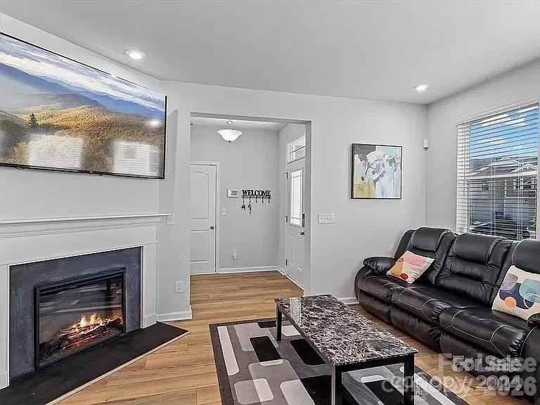 1230 Bigelow St - Photo 2 of 19