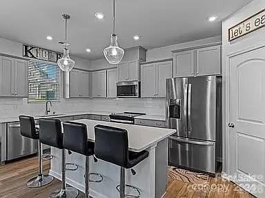 1230 Bigelow St - Photo 5 of 19