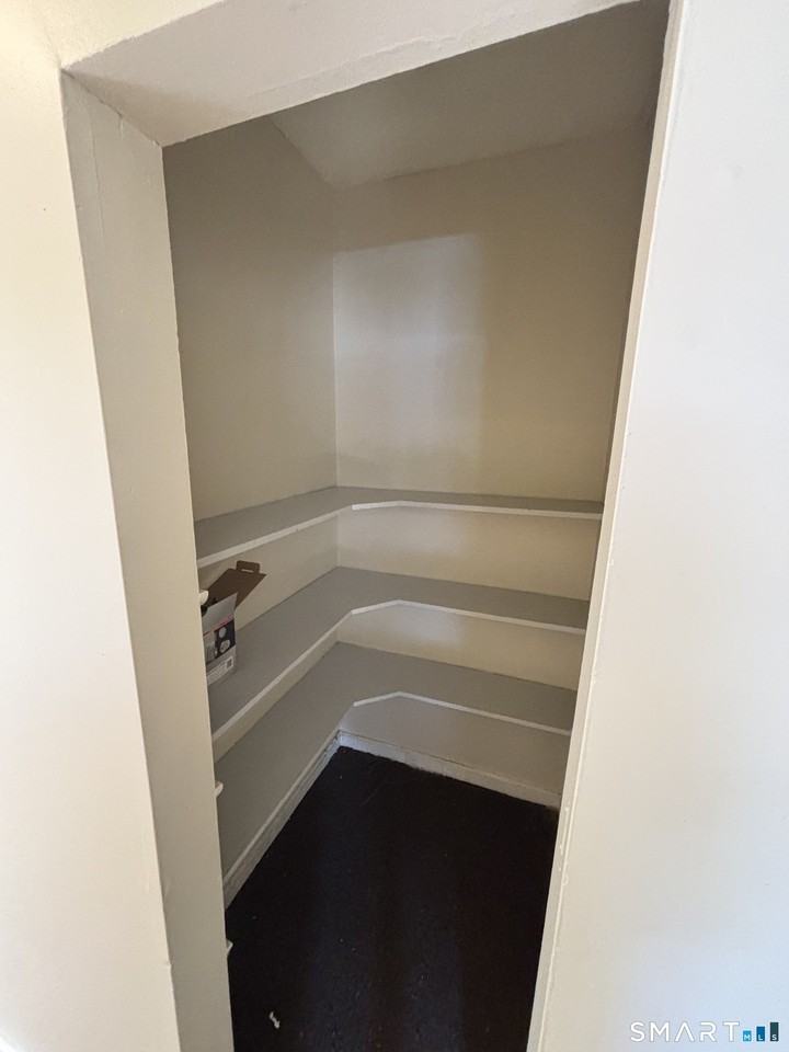 4143 Nelson St - Photo 7 of 11