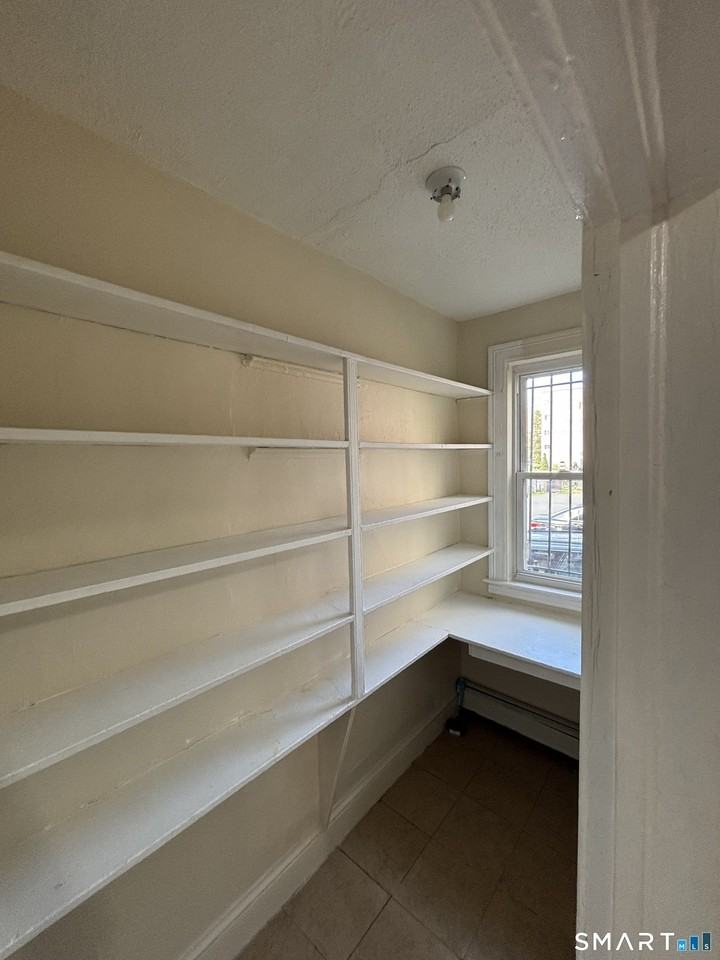 256 Mather St #1B - Photo 3 of 8