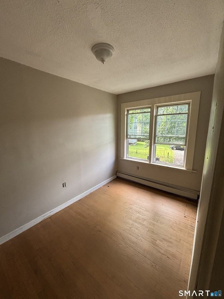 256 Mather St #2B - Photo 3 of 7
