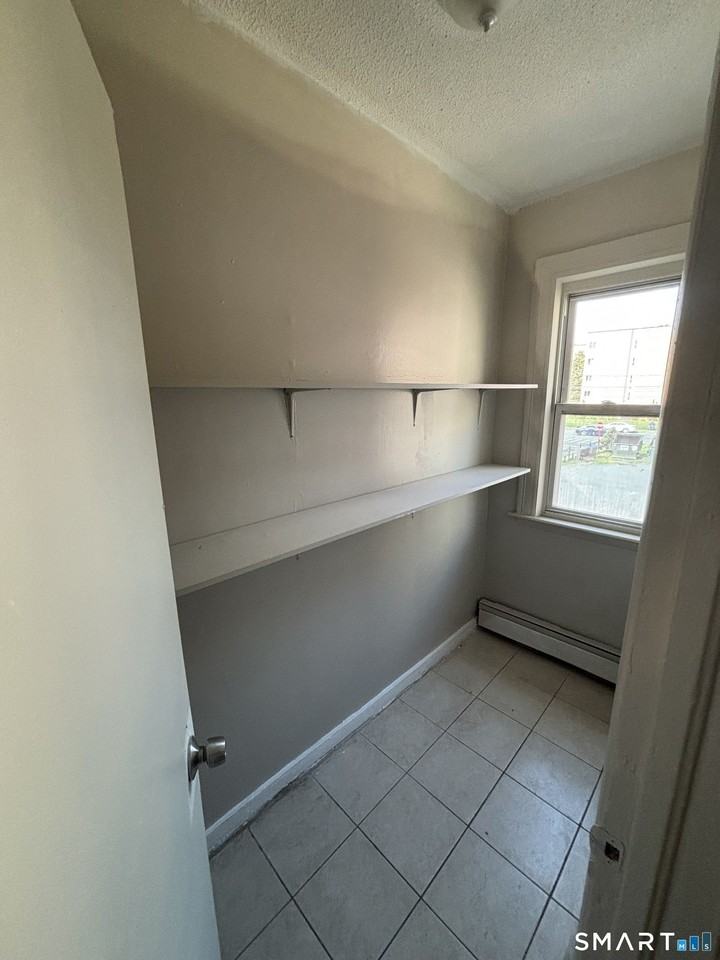 256 Mather St #2B - Photo 4 of 7