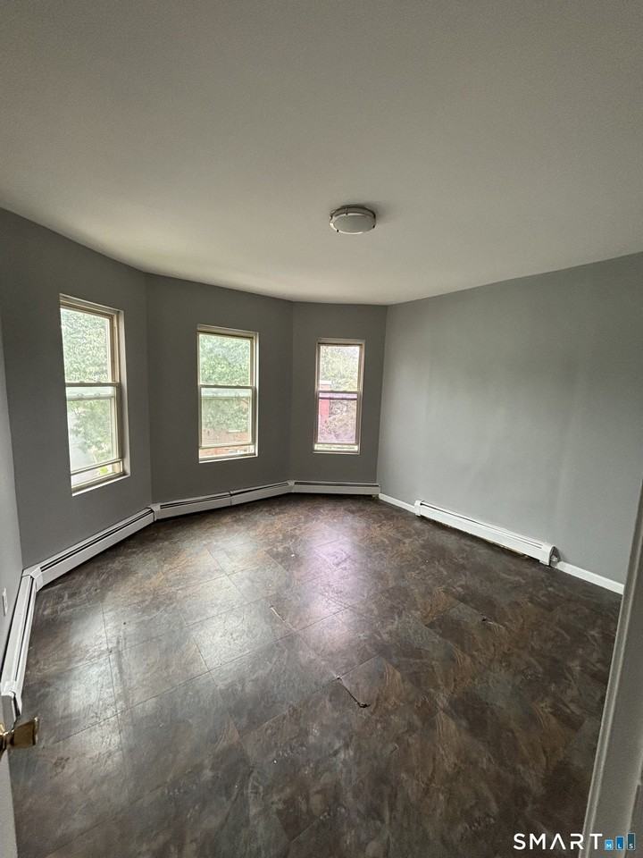 90 Chadwick Ave #3W - Photo 4 of 10