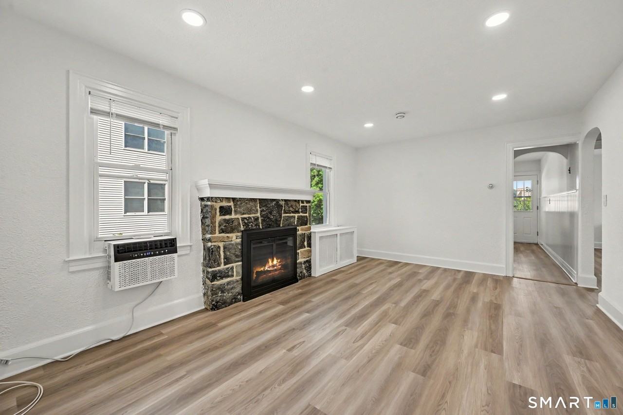 15 Whitmore Ln - Photo 6 of 35