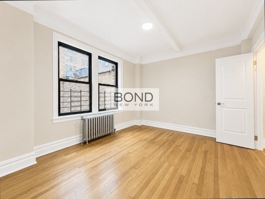 111 E 80th St #D - Photo 7 of 13