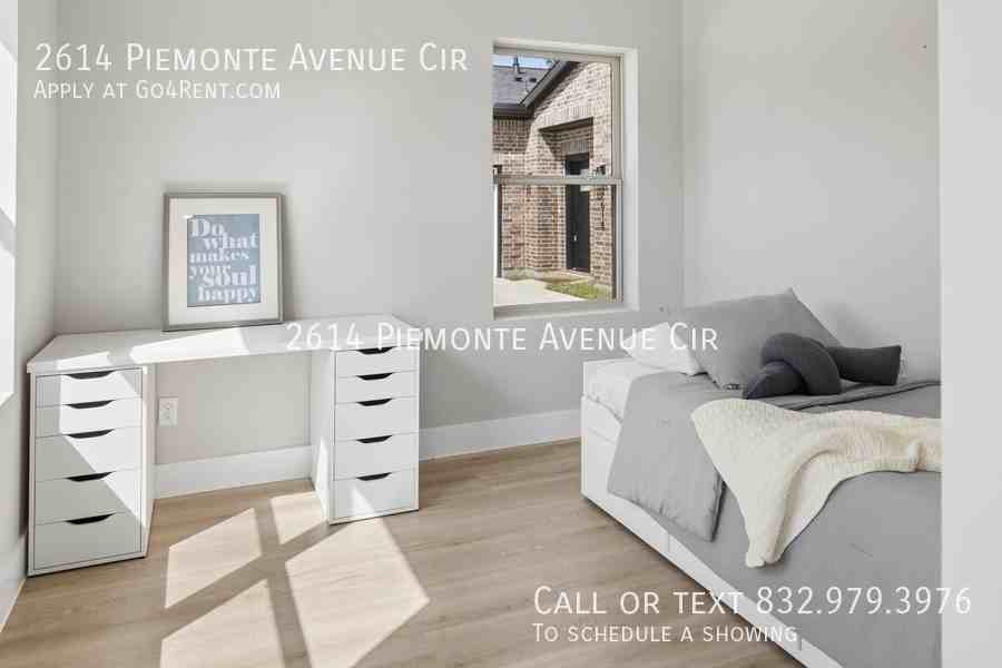 2614 Piemonte Avenue Cir - Photo 5 of 22