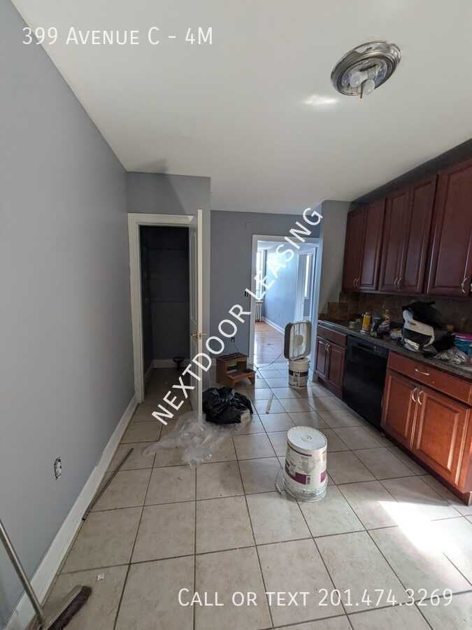 399 Avenue C #4M - Photo 4 of 8