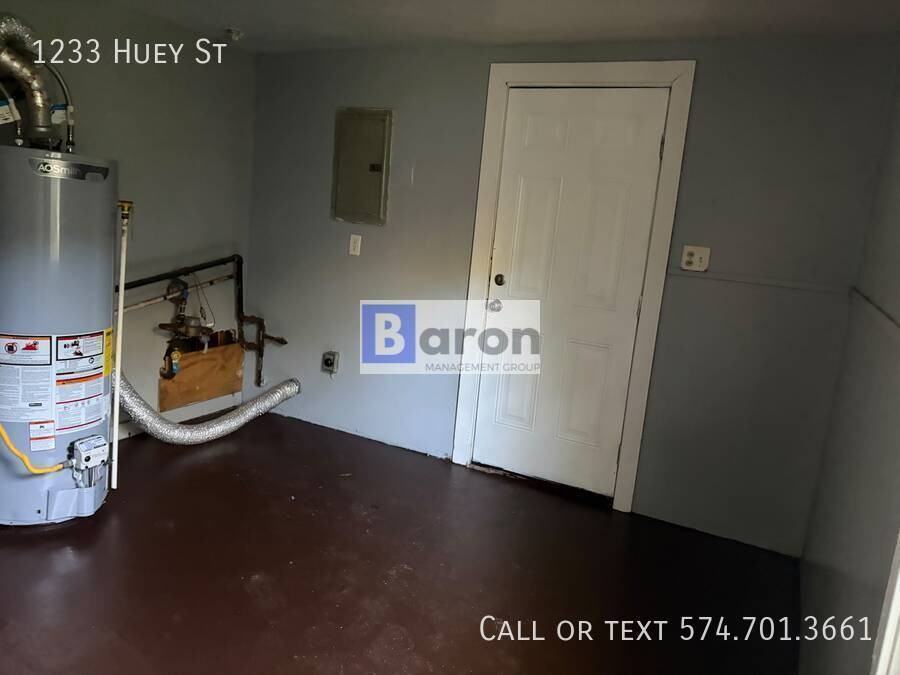 1233 Huey St - Photo 5 of 8