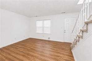 1010 Sexton Dr #10 - Photo 5 of 14