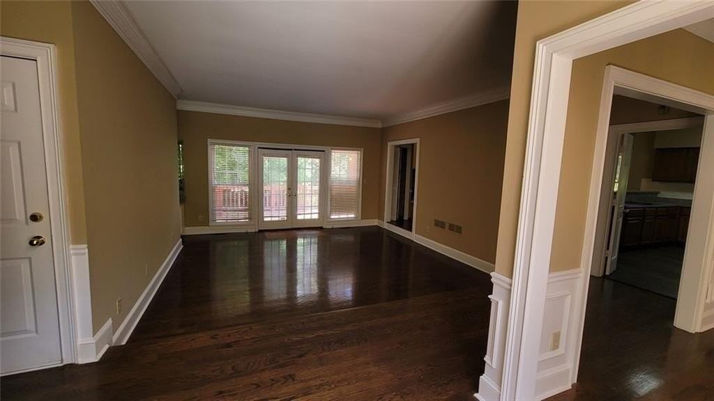 5005 Johns Creek Ct - Photo 6 of 50