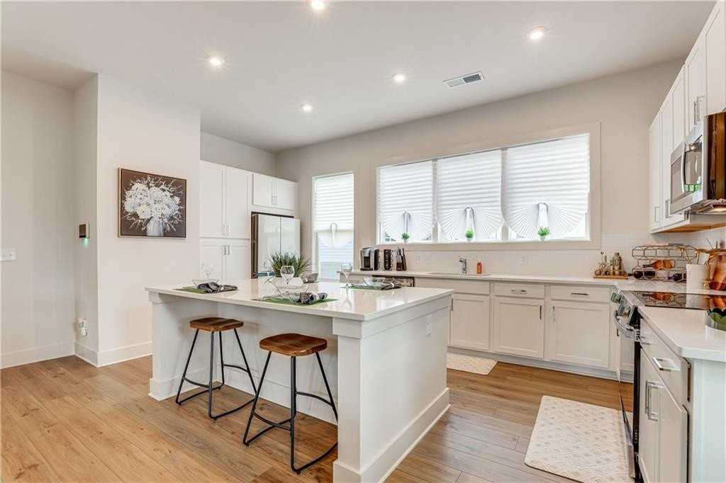 1390 Cozy Cir Se - Photo 7 of 32