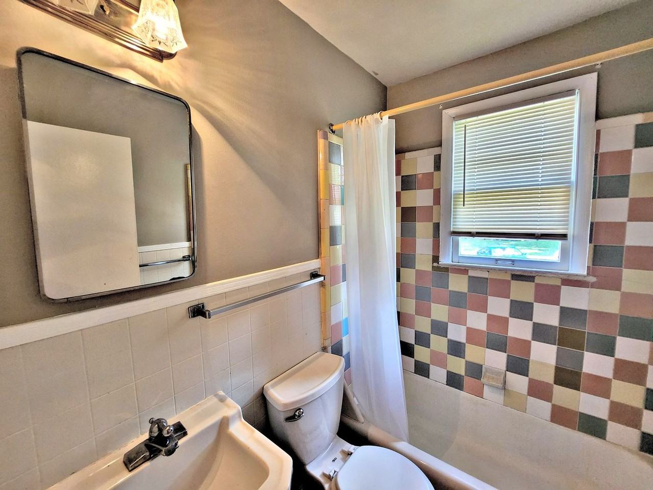 1509 Randolph Ave Se #A - Photo 6 of 11