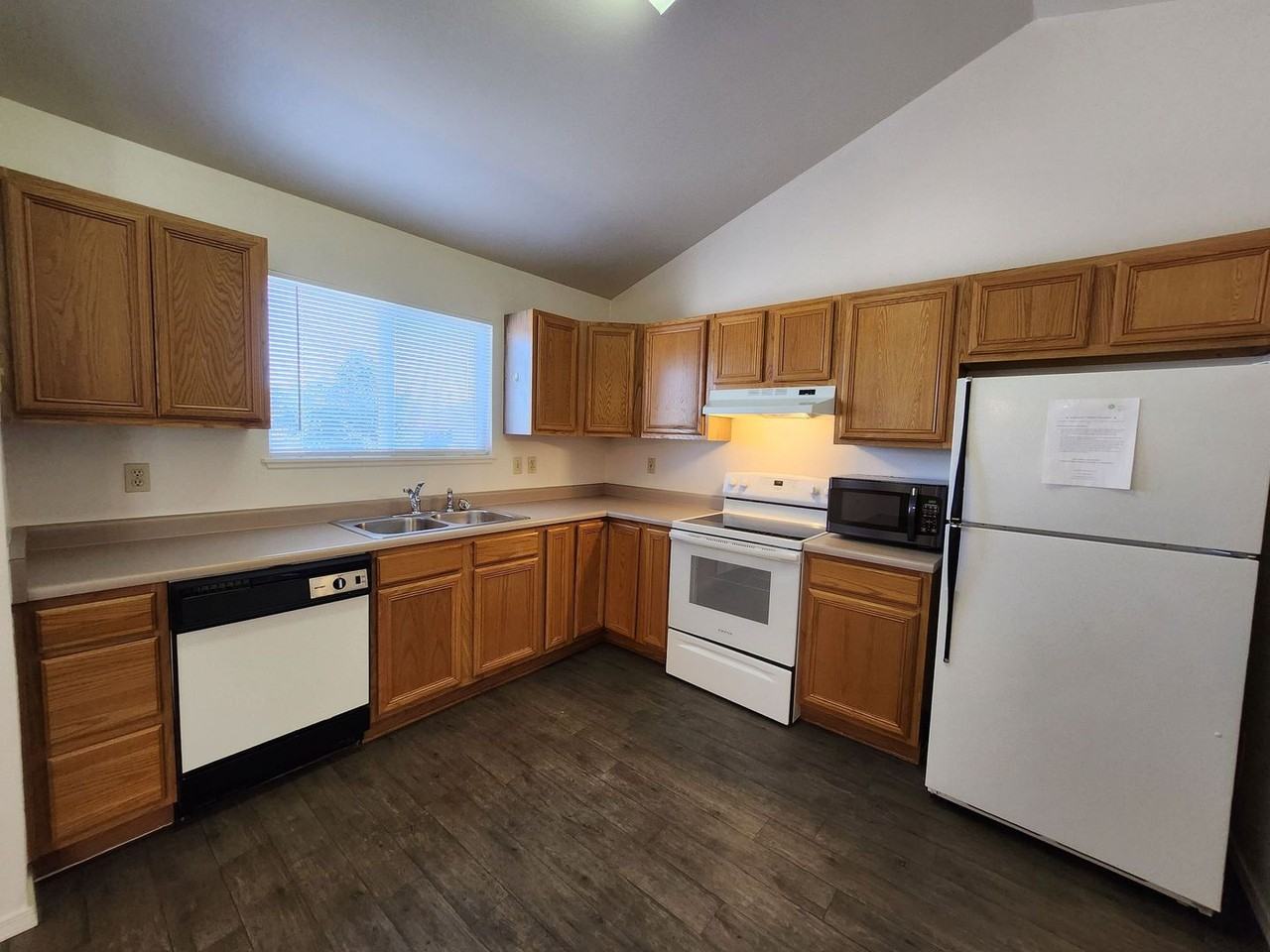 6657 Dublin Loop W - Photo 3 of 23