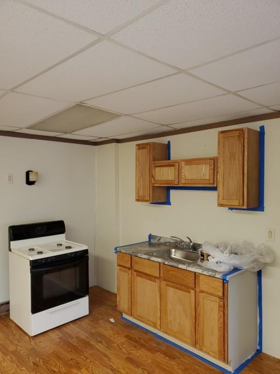 408 E Iroquois St - Photo 3 of 8