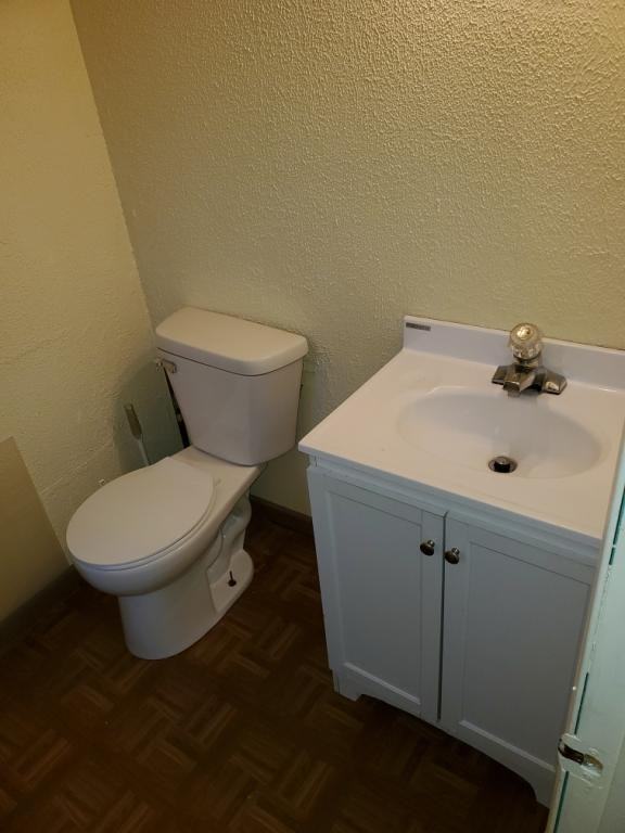 408 E Iroquois St - Photo 5 of 8