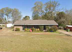 441 Mulligan Dr - Photo 1 of 1