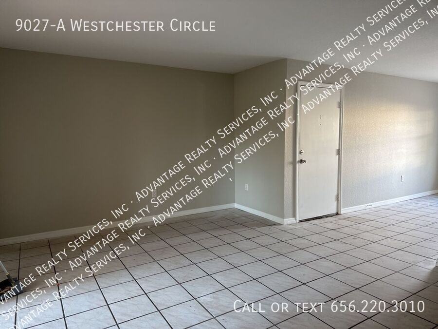 9027 Westchester Cir Apt A - Photo 5 of 11