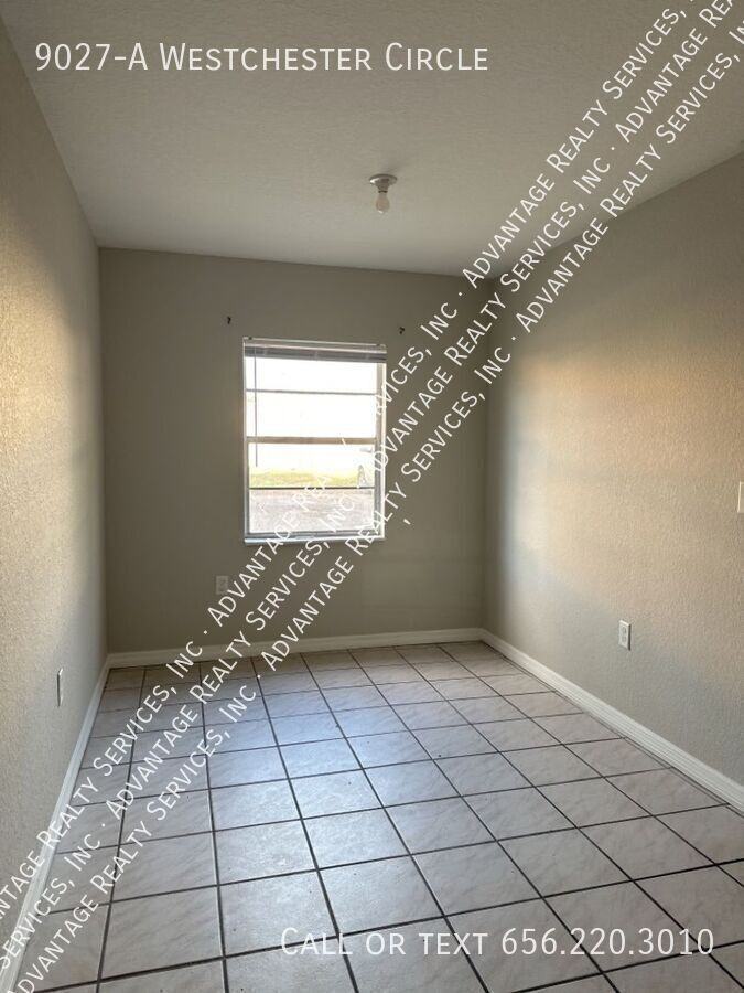 9027 Westchester Cir Apt A - Photo 6 of 11