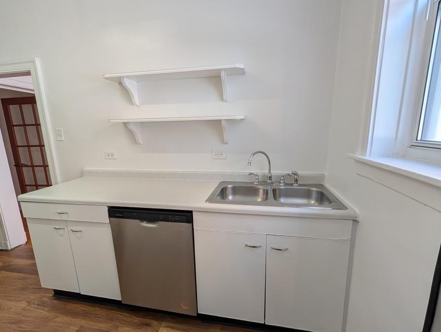 1507 Oak Ave - Photo 7 of 10
