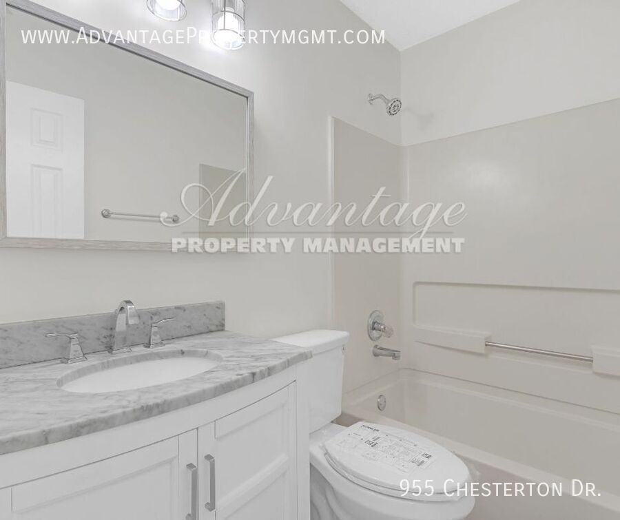 955 Chesterton Dr - Photo 3 of 16