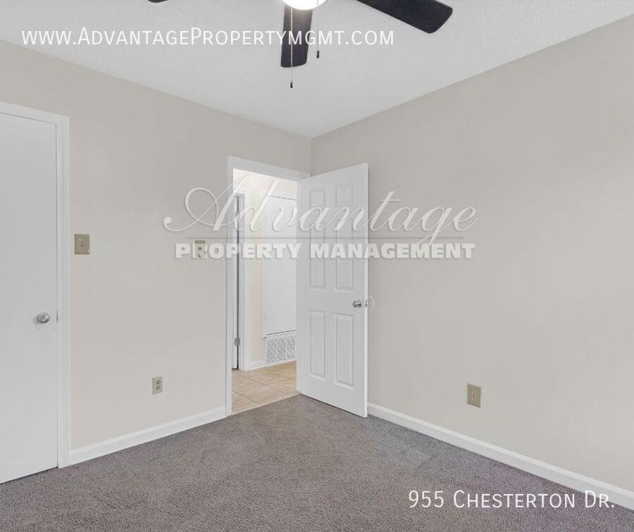 955 Chesterton Dr - Photo 6 of 16