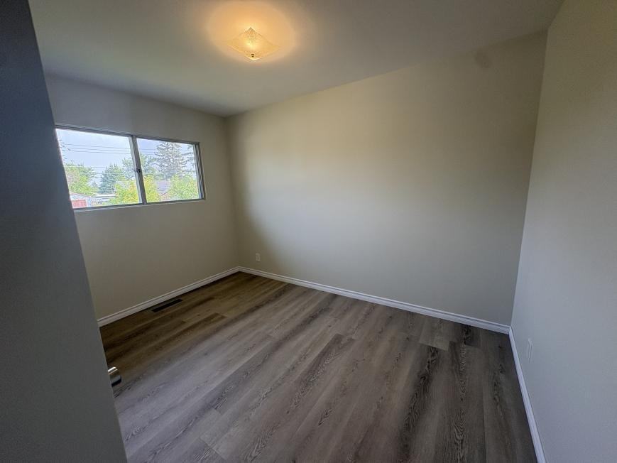 9904 90 Ave - Photo 6 of 10