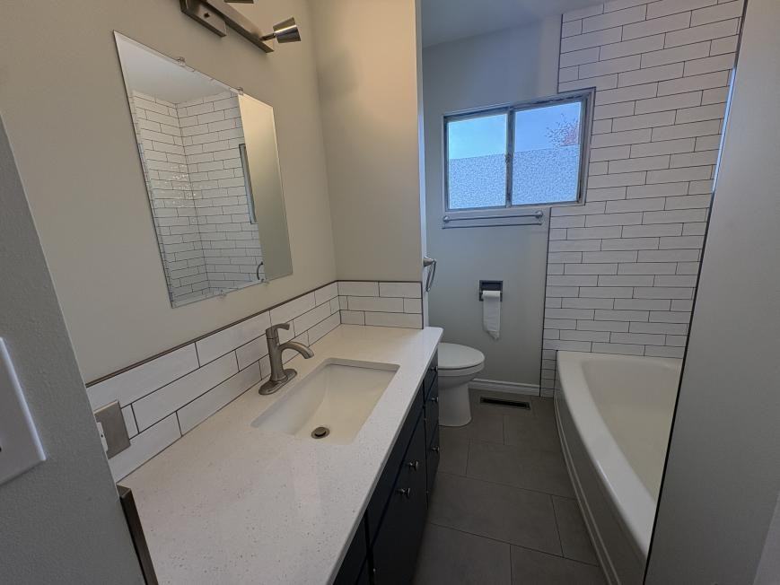 9904 90 Ave - Photo 7 of 10