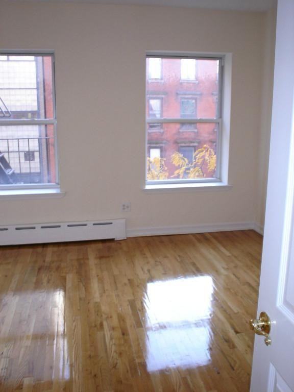 443 W 50th St - Photo 5 of 6
