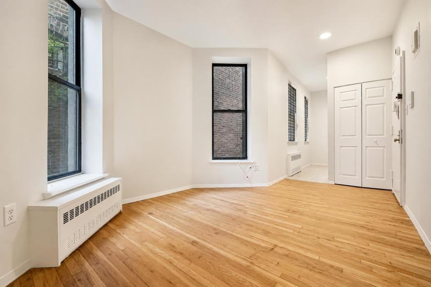 953 Amsterdam Ave
