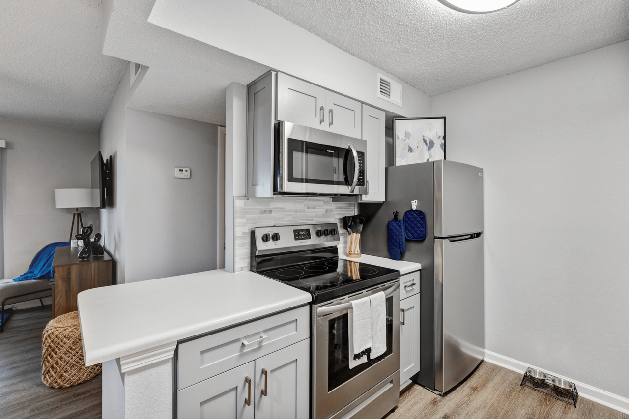 3205 E Olive RoadUnit 11-133 #11-133 - Photo 2 of 30