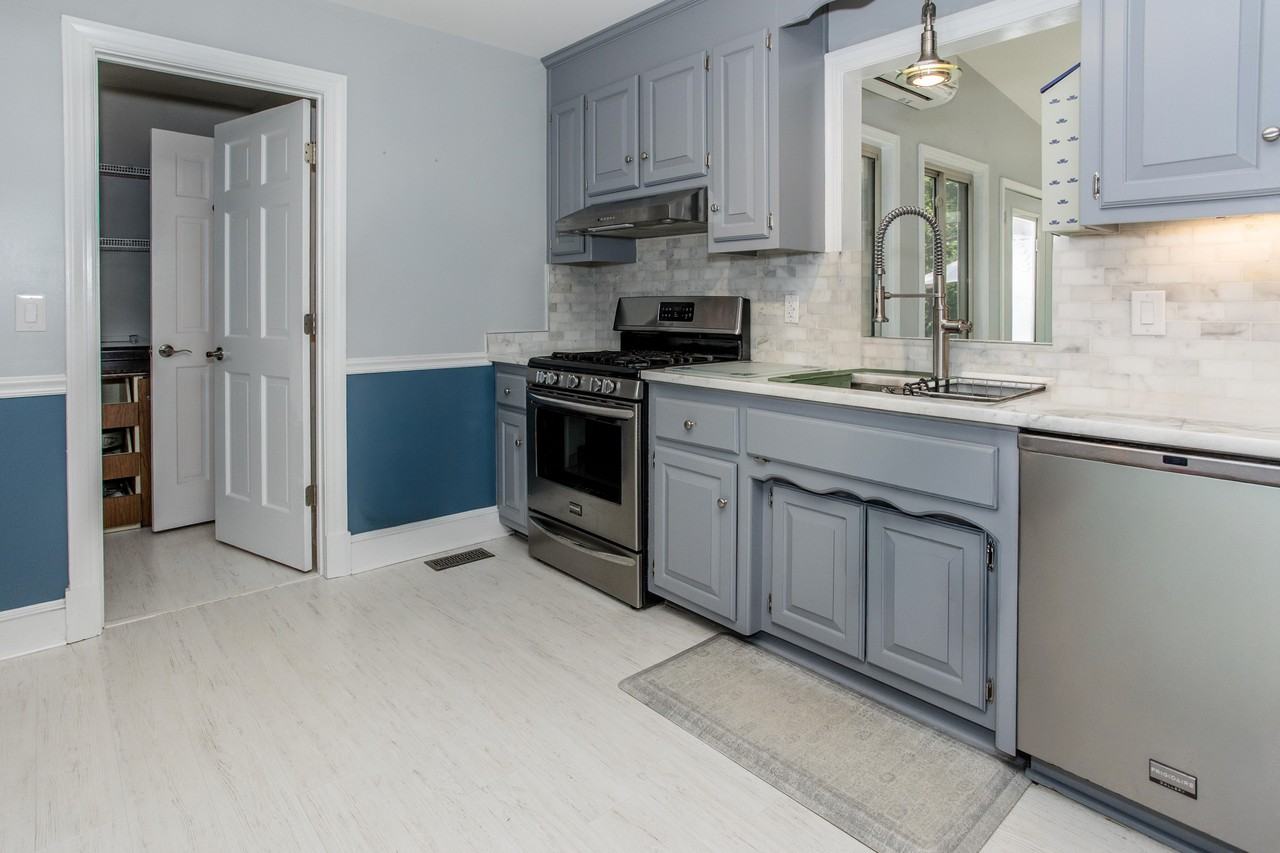 14530 Fox Knoll Dr #1 - Photo 5 of 28