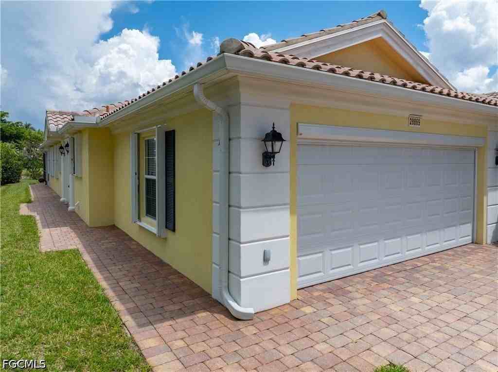 28869 Vermillion Ln - Photo 2 of 50