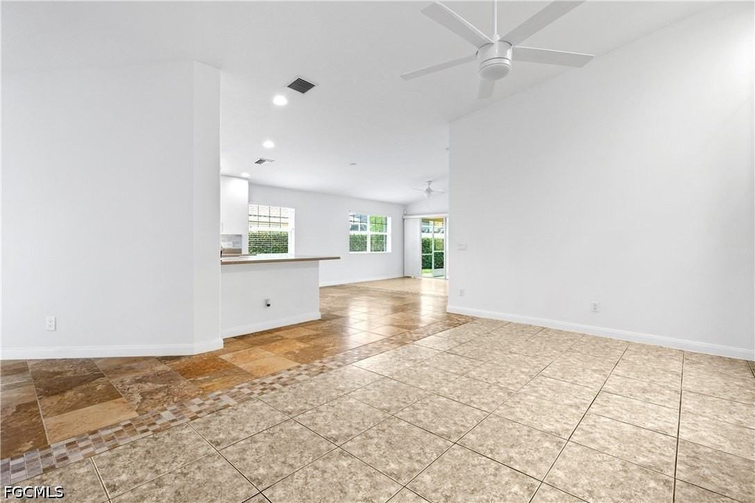 28869 Vermillion Ln - Photo 5 of 50