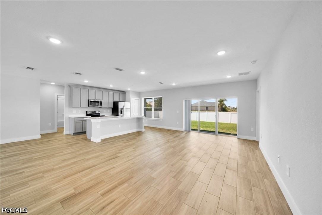 2835 Nw Embers Ter - Photo 4 of 29