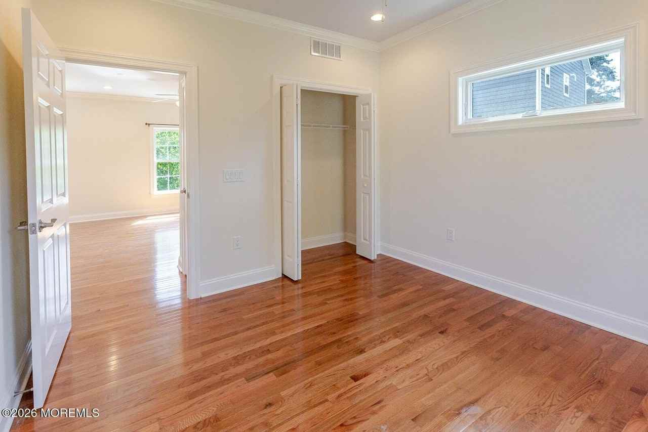 2 Shrewsbury Dr - Photo 7 of 11